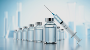 vial,syringe,vaccine