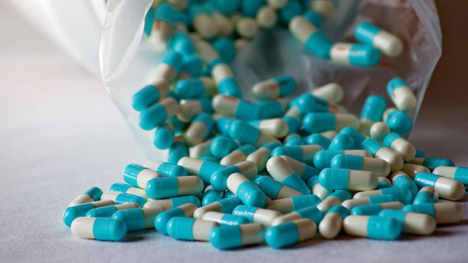 NSAIDs.pills_.caps_.jpg