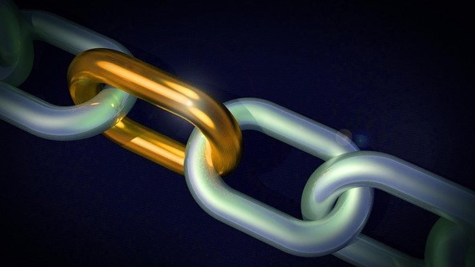 chain-2364830_640.jpg