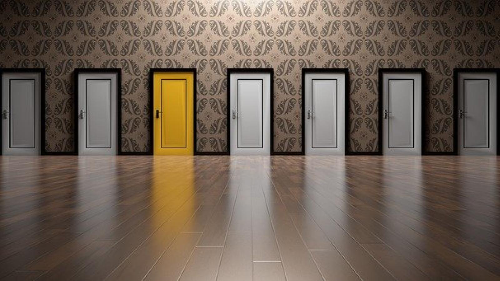 doors-1767563_640.jpg