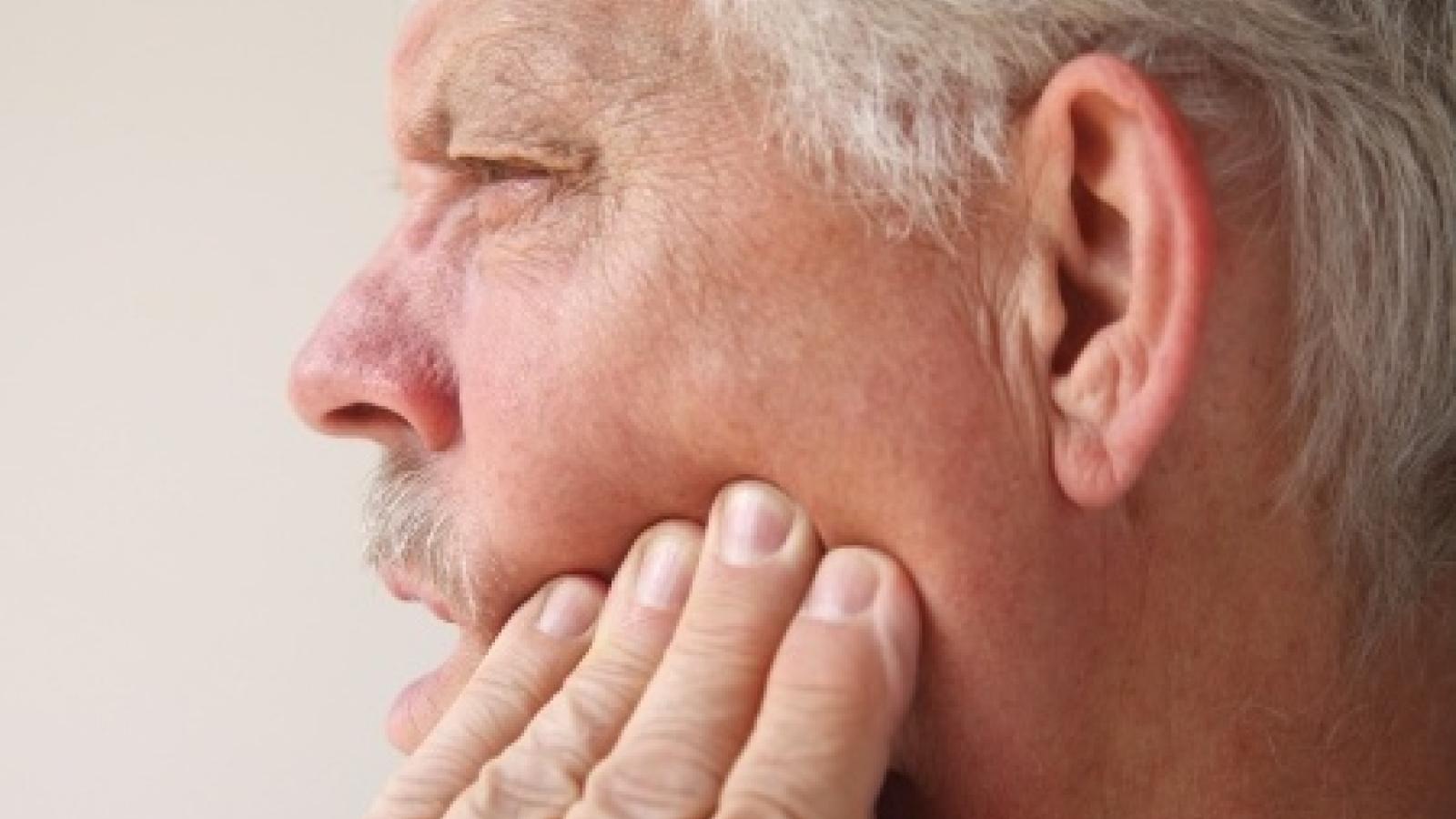 jaw%20pain.jpg