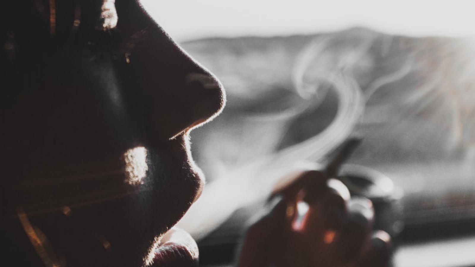 smoke.cannabis.hookah.weed_.jpg