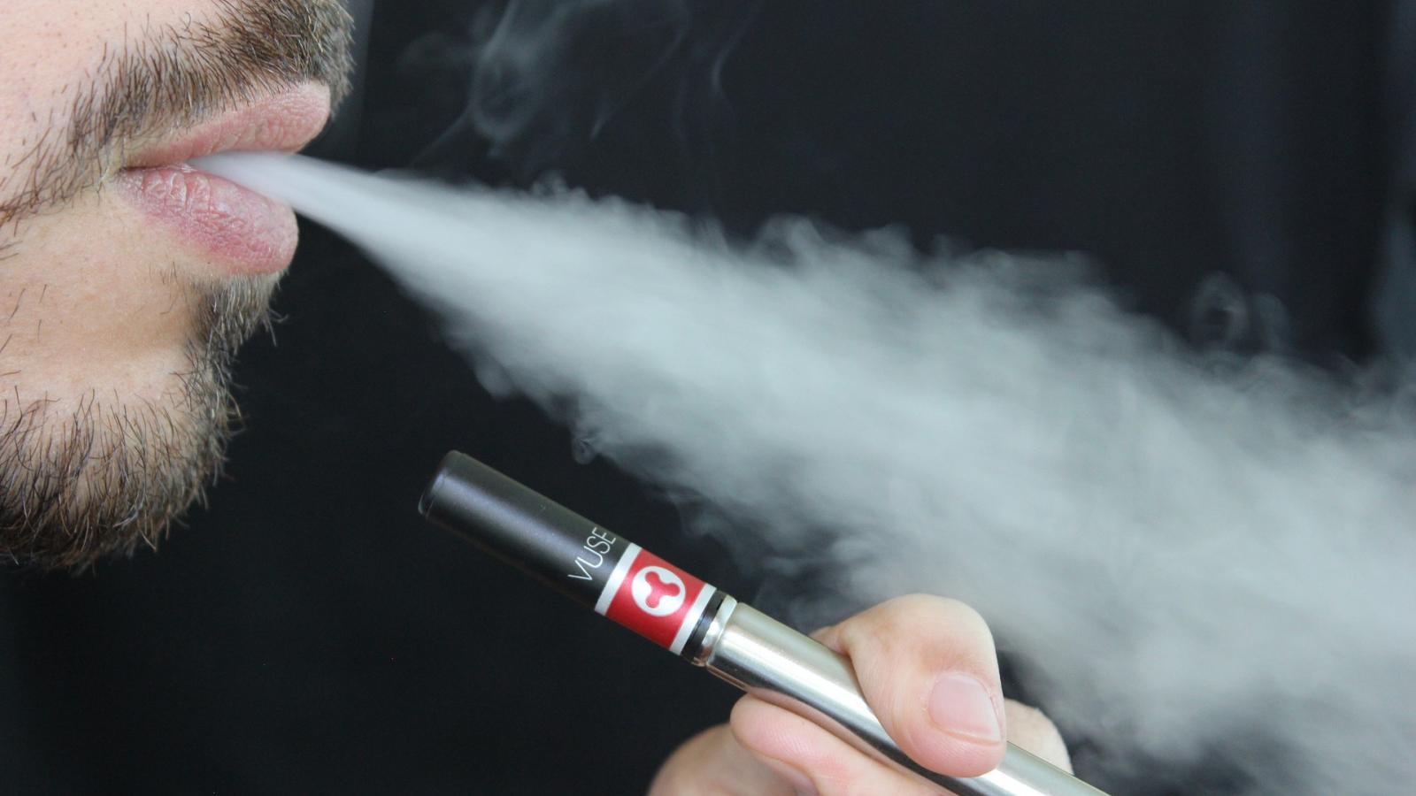 vaping,smoke,cigarette