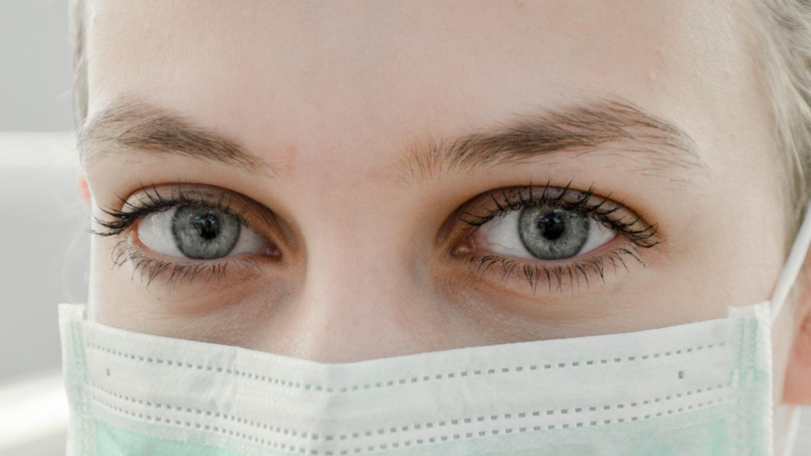 Young,doctor,mask